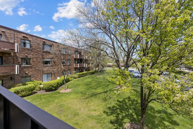 898 Wellington Avenue 218, Elk Grove Village, IL 60007