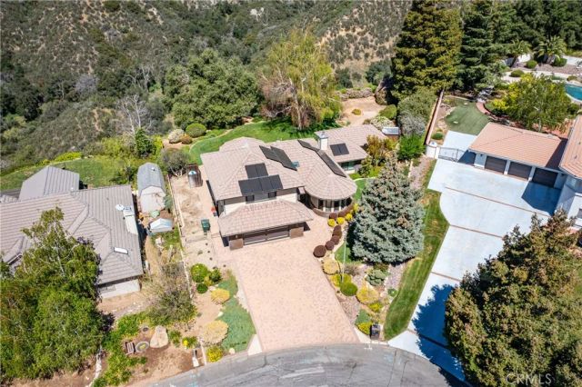 13046 Oak Crest, Yucaipa, CA 92399