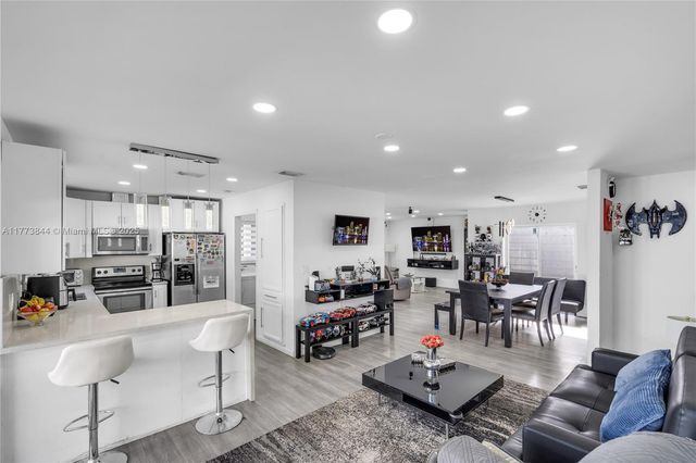 13351 SW 27th St, Miami, FL 33175