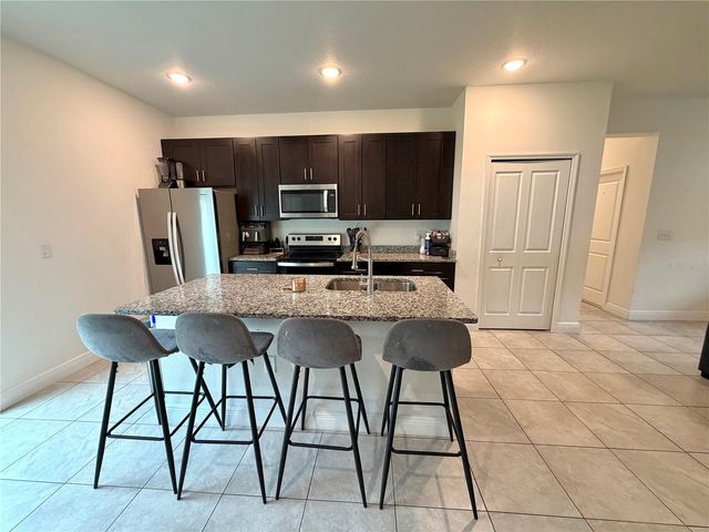 835 MARION OAKS MANOR, Ocala, FL 34473