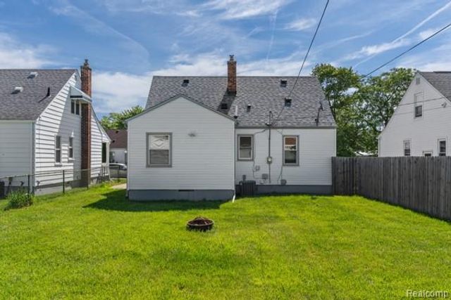 3838 16th Street, Wyandotte, MI 48192