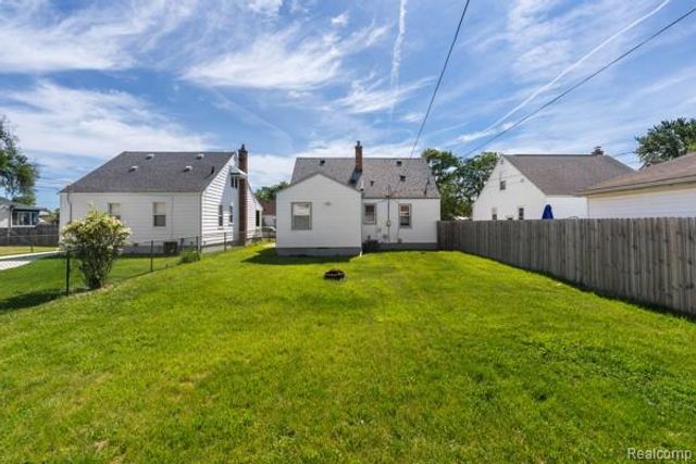 3838 16th Street, Wyandotte, MI 48192