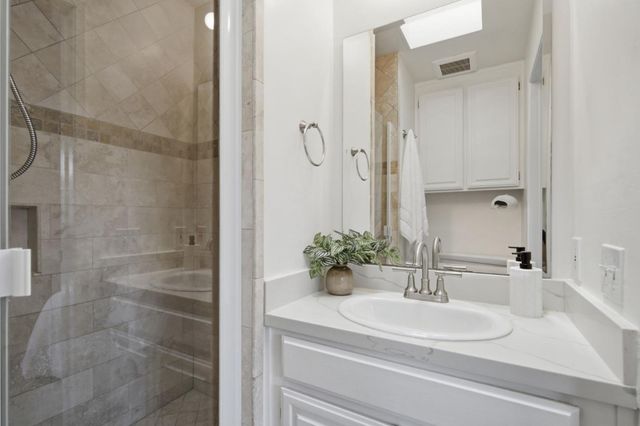 16 Lorton Avenue 3, Burlingame, CA 94010