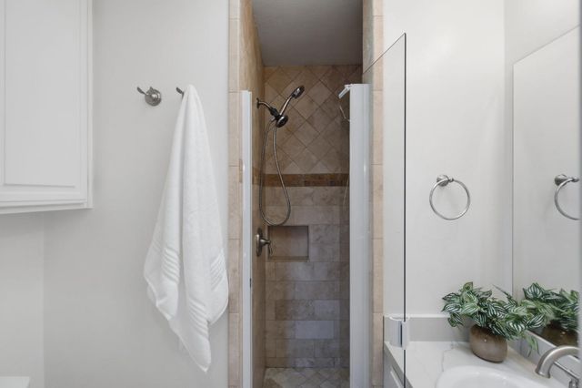 16 Lorton Avenue 3, Burlingame, CA 94010