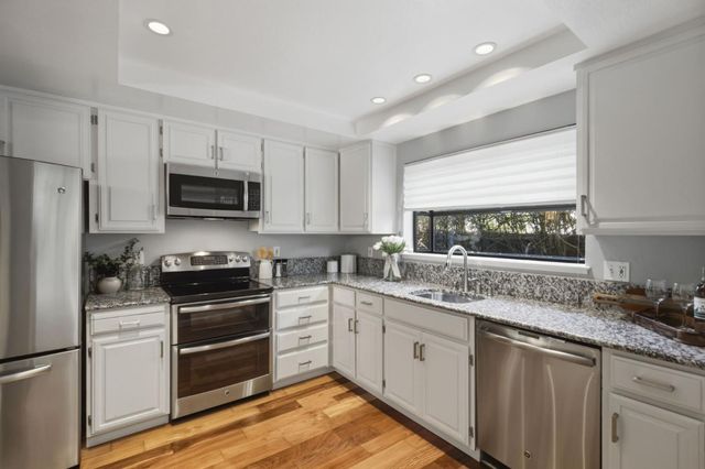 16 Lorton Avenue 3, Burlingame, CA 94010