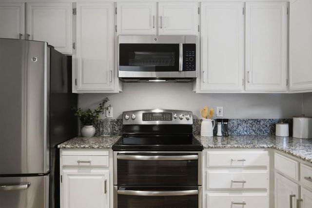 16 Lorton Avenue 3, Burlingame, CA 94010