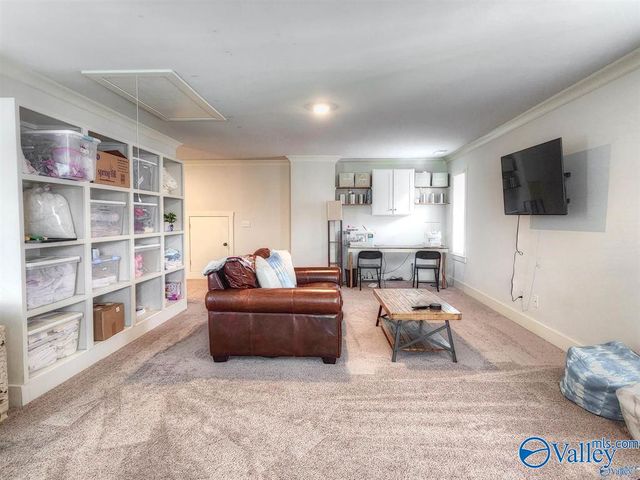22 Desert Oak Court SW, Huntsville, AL 35824