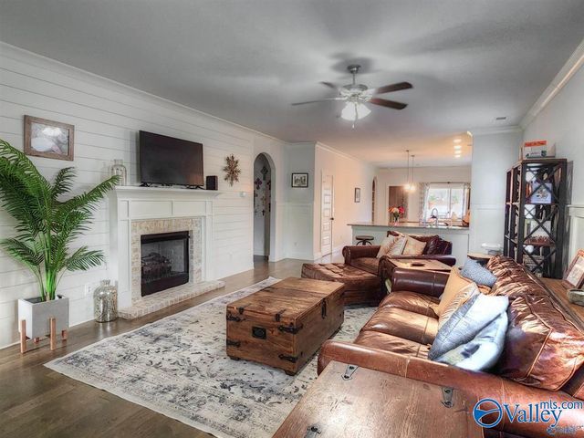 22 Desert Oak Court SW, Huntsville, AL 35824