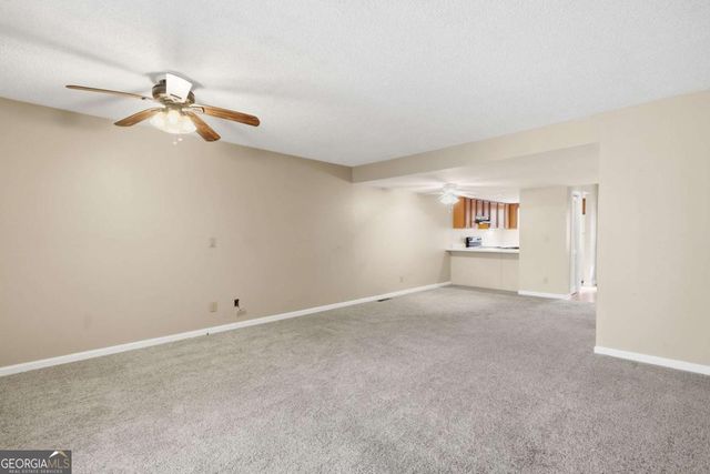 402 Willow Way, Villa Rica, GA 30180