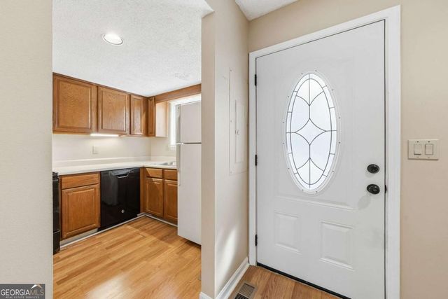 402 Willow Way, Villa Rica, GA 30180