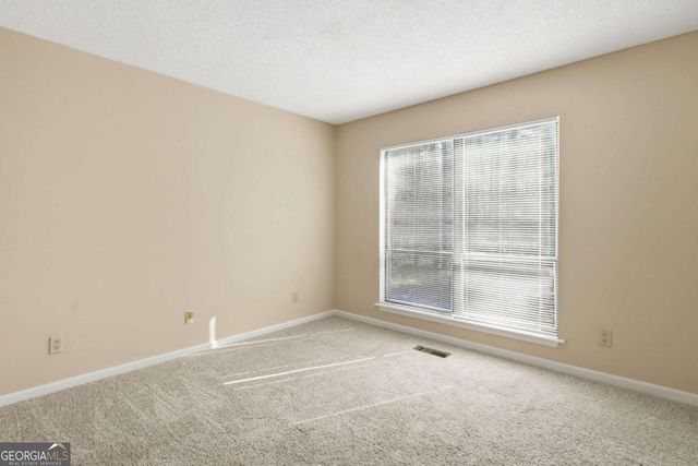 402 Willow Way, Villa Rica, GA 30180