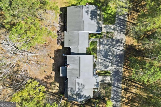 402 Willow Way, Villa Rica, GA 30180