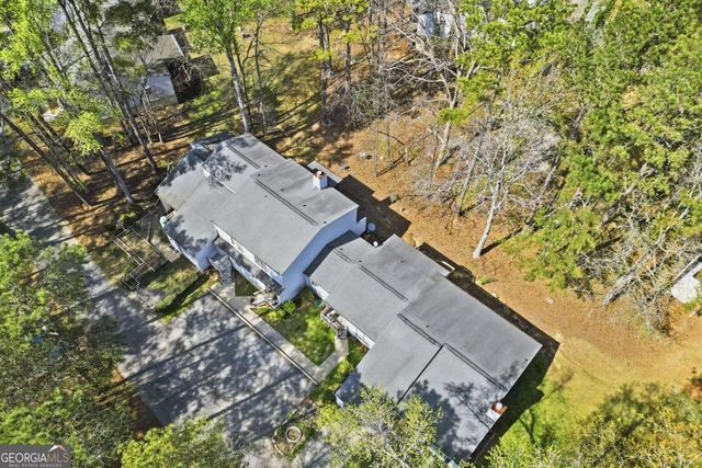 402 Willow Way, Villa Rica, GA 30180