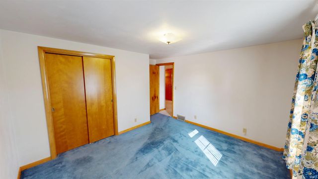 1633 E 3rd Avenue, Jasper, IN 47546