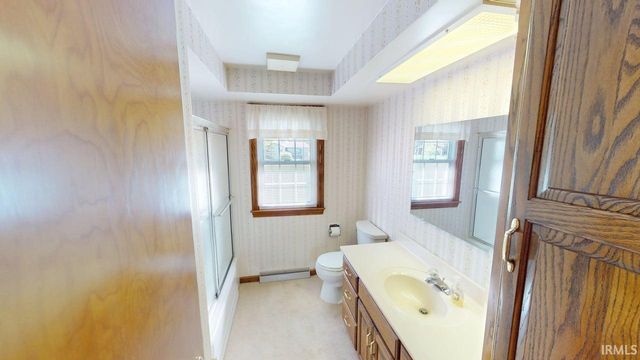 1633 E 3rd Avenue, Jasper, IN 47546