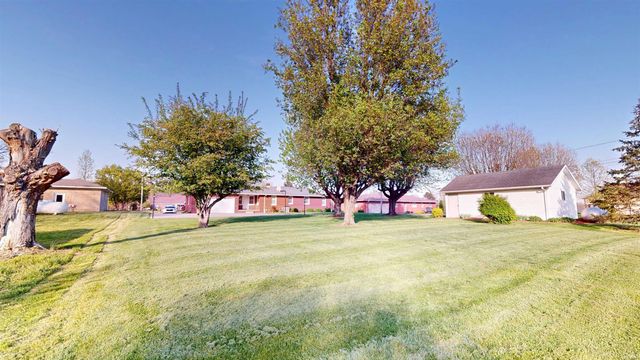1633 E 3rd Avenue, Jasper, IN 47546