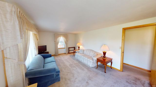 1633 E 3rd Avenue, Jasper, IN 47546