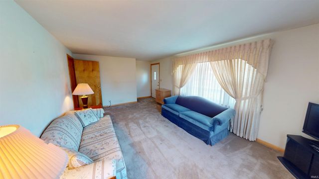 1633 E 3rd Avenue, Jasper, IN 47546