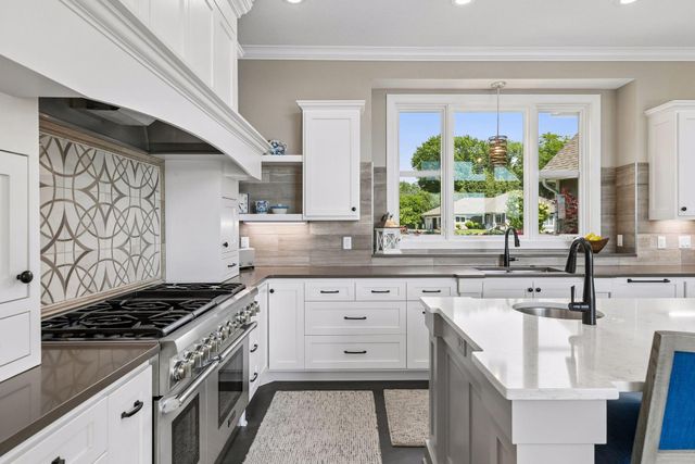 1489 Bussard Court, Arden Hills, MN 55112