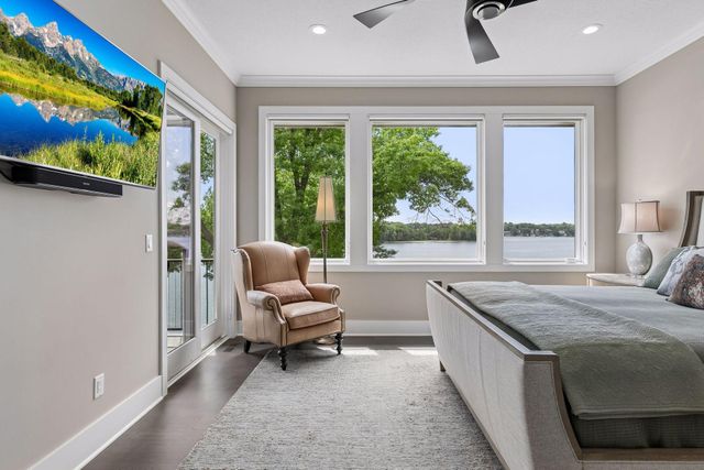 1489 Bussard Court, Arden Hills, MN 55112