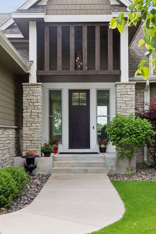 1489 Bussard Court, Arden Hills, MN 55112