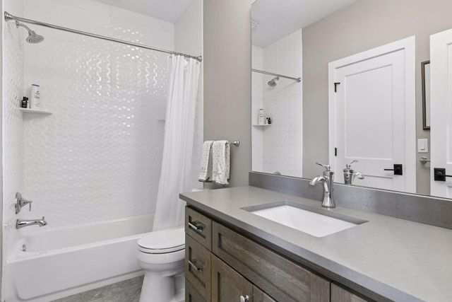 1489 Bussard Court, Arden Hills, MN 55112