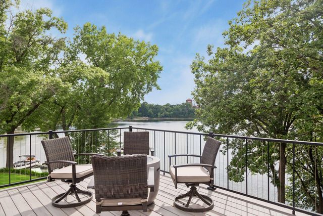 1489 Bussard Court, Arden Hills, MN 55112
