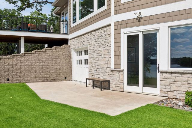 1489 Bussard Court, Arden Hills, MN 55112