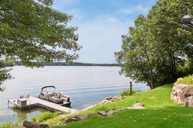 1489 Bussard Court, Arden Hills, MN 55112