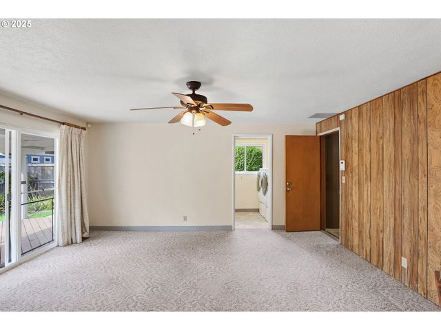 3654 Se BENTLEY St, Hillsboro, OR 97123