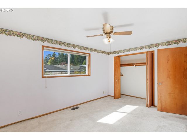 3654 Se BENTLEY St, Hillsboro, OR 97123