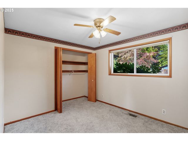 3654 Se BENTLEY St, Hillsboro, OR 97123