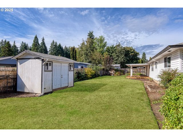 3654 Se BENTLEY St, Hillsboro, OR 97123