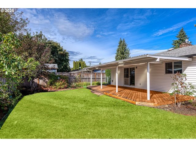 3654 Se BENTLEY St, Hillsboro, OR 97123