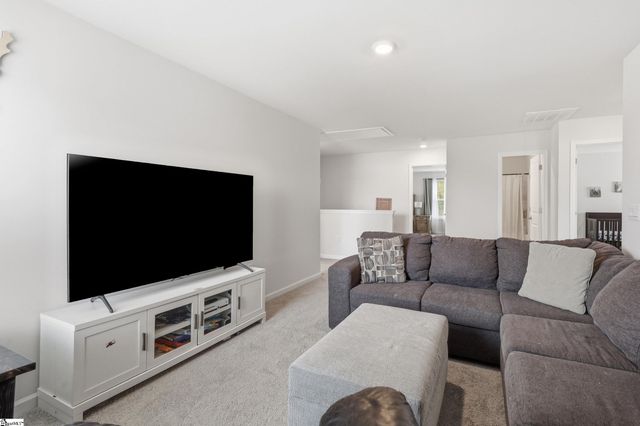 4346 Remington Avenue, Boiling Springs, SC 29316