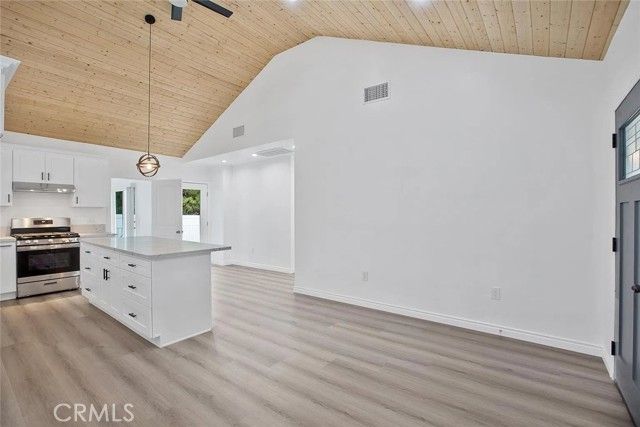 1738 N Sierra Bonita Avenue, Pasadena, CA 91104