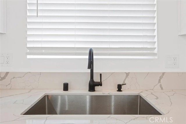 1738 N Sierra Bonita Avenue, Pasadena, CA 91104