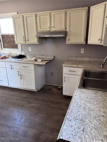 3587 W 67th Street, Cleveland, OH 44102