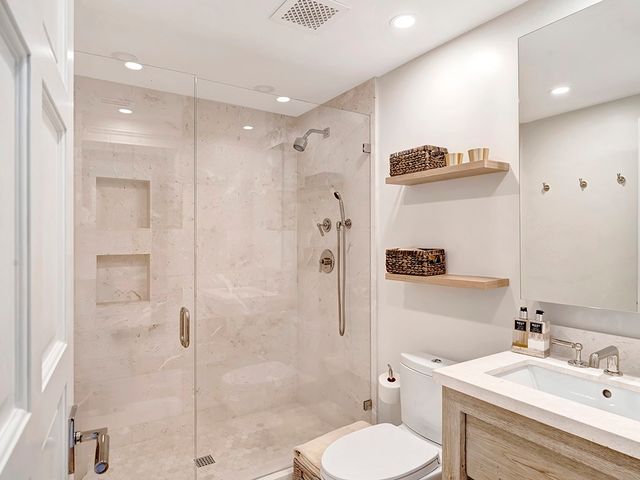 246 Live Oak Road, Vero Beach, FL 32963