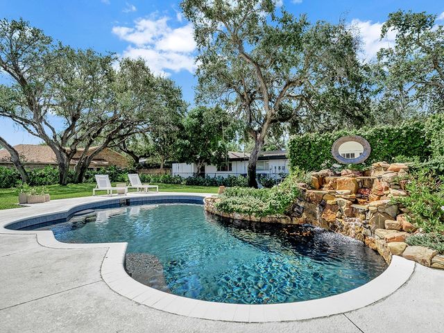 246 Live Oak Road, Vero Beach, FL 32963