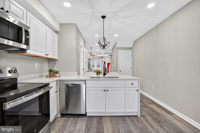 2512 E MONUMENT ST, Baltimore, MD 21205