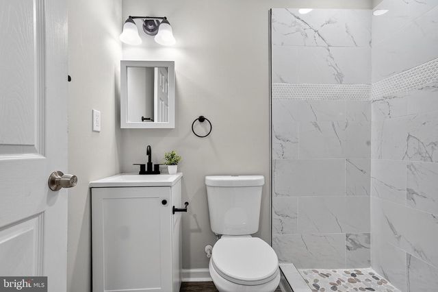 2512 E MONUMENT ST, Baltimore, MD 21205