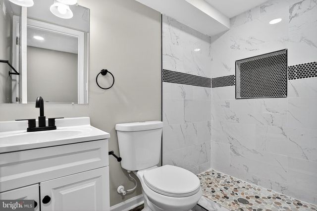 2512 E MONUMENT ST, Baltimore, MD 21205