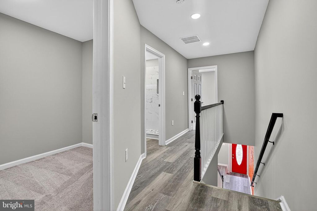 Image 15 of property listing at 2512 E MONUMENT ST, Baltimore, MD 21205