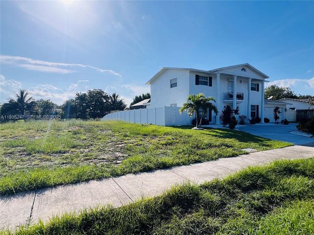 641 NW 42nd Avenue, Coconut Creek, FL 33066