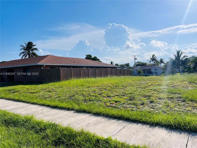 641 NW 42nd Avenue, Coconut Creek, FL 33066