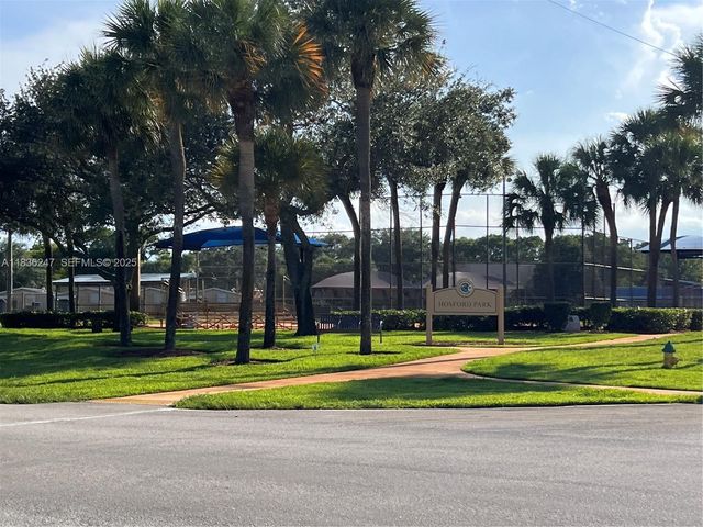 641 NW 42nd Avenue, Coconut Creek, FL 33066