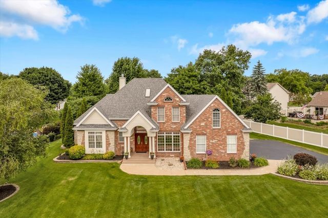 8532 Suffolk Drive, Rockford, IL 61108