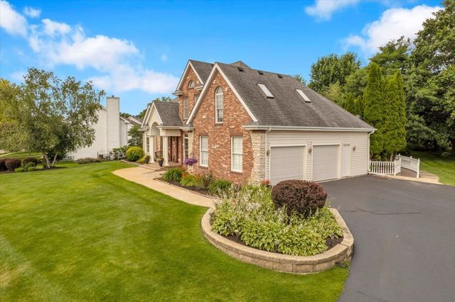 8532 Suffolk Drive, Rockford, IL 61108