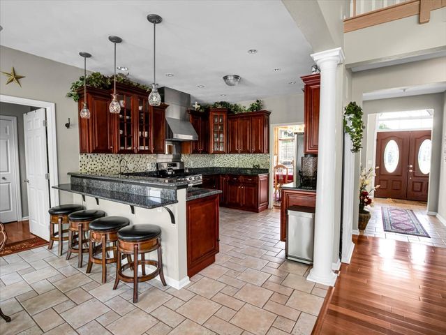 8532 Suffolk Drive, Rockford, IL 61108